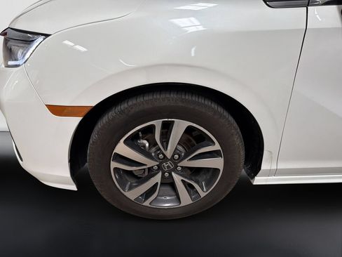 Used 2024 Honda Odyssey Touring image 9