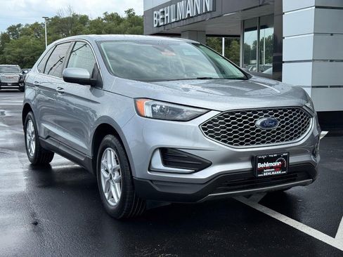 Used 2024 Ford Edge SEL AWD/4WD image 2