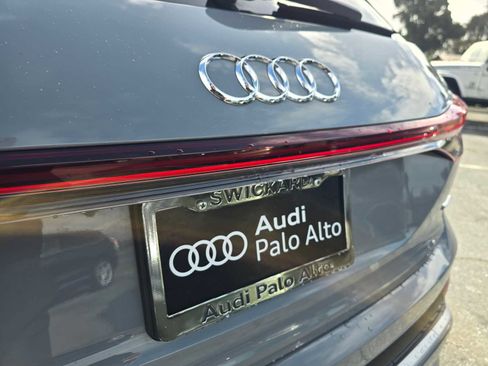 Used 2025 Audi Q4 e-tron Premium Plus w/ Premium Plus image 17