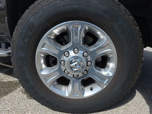 Used 2024 RAM 2500 Big Horn image 24