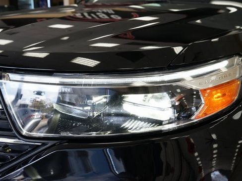 Used 2022 Ford Explorer XLT w/ Class IV Trailer Tow Package image 23