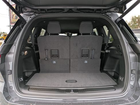 New 2025 Jeep Grand Cherokee L Laredo w/ Luxury Tech Group I image 28