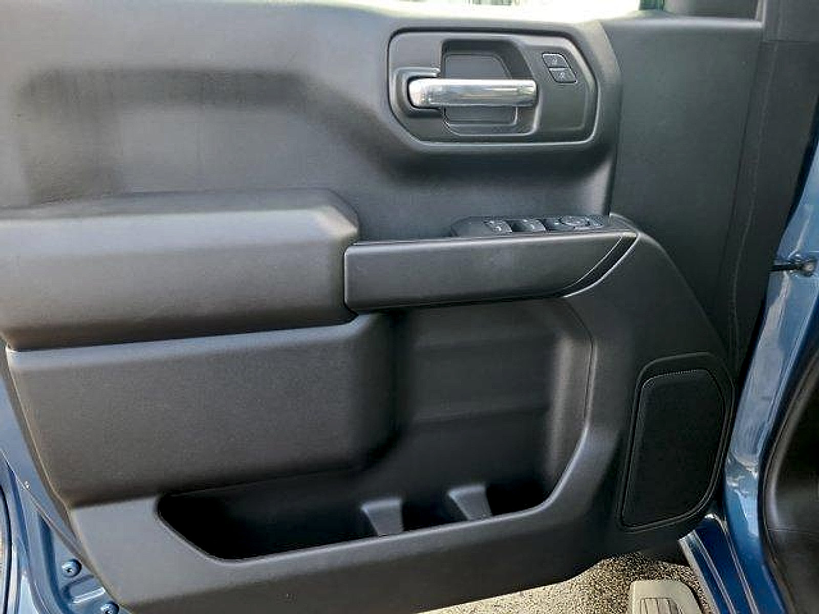 Used 2024 Chevrolet Silverado 1500 Custom RWD image 21