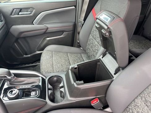 Certified 2025 Chevrolet Colorado Z71 w/ Technology Package image 21