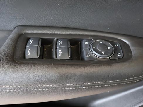 Used 2023 Cadillac XT6 Sport image 9