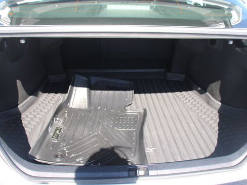 Used 2023 Toyota Camry SE FWD image 15