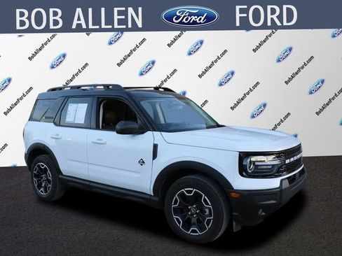 Used 2025 Ford Bronco Sport Outer Banks image 1