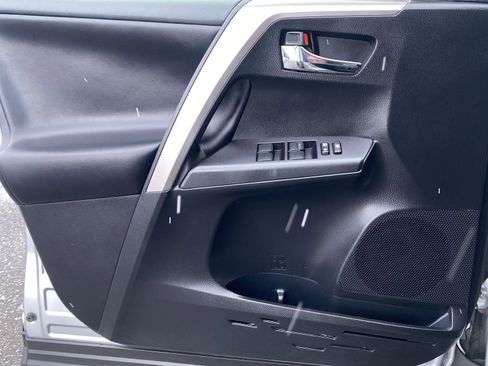 Used 2018 Toyota RAV4 XLE w/ Plus Extra Value Package image 14