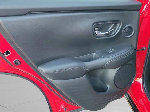 Used 2023 Honda HR-V EX-L image 10