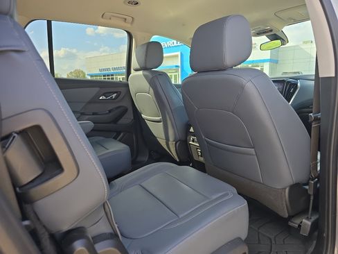 Used 2021 Chevrolet Traverse LT w/ LPO, Floor Liner Package image 17