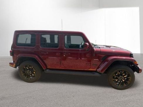 Used 2021 Jeep Wrangler Unlimited Sahara AWD/4WD image 12