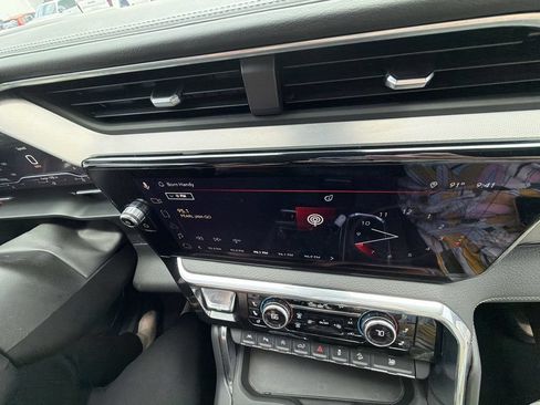 Certified 2024 GMC Sierra 1500 Denali AWD/4WD image 19
