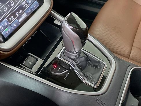 Certified 2025 Subaru Outback Touring image 22