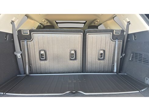 New 2026 Nissan Pathfinder Platinum w/ Cargo Package AWD/4WD image 13