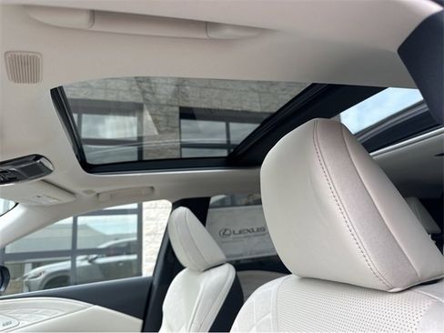 New 2026 Lexus RX 450h 450h+ Luxury image 16