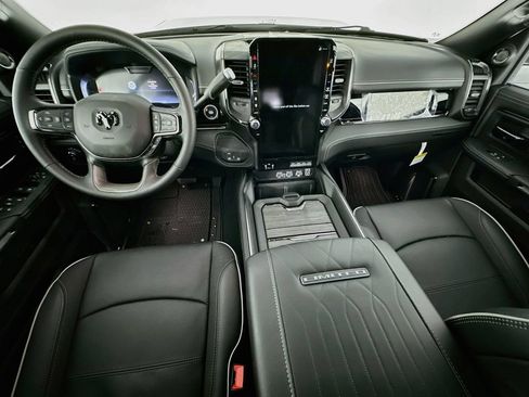 New 2026 RAM 2500 Limited AWD/4WD image 9