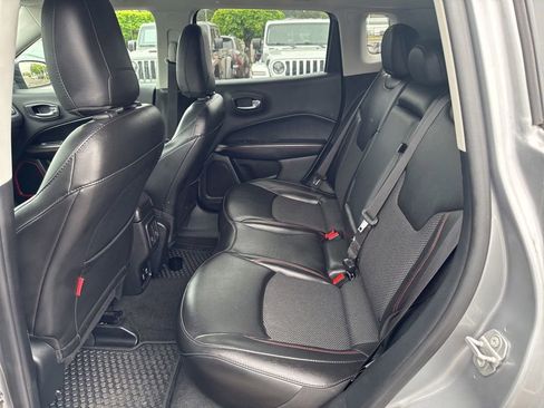 Used 2020 Jeep Compass Trailhawk AWD/4WD image 7
