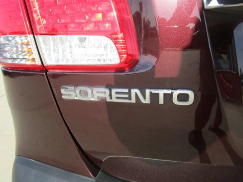 Used 2012 Kia Sorento EX w/ EX V6 Premium Pkg AWD/4WD image 10