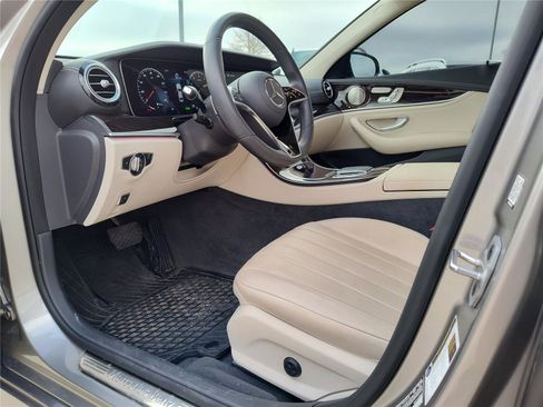 Certified 2022 Mercedes-Benz E 450 4MATIC Sedan image 2