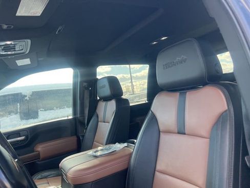 Used 2023 Chevrolet Silverado 3500 High Country image 20