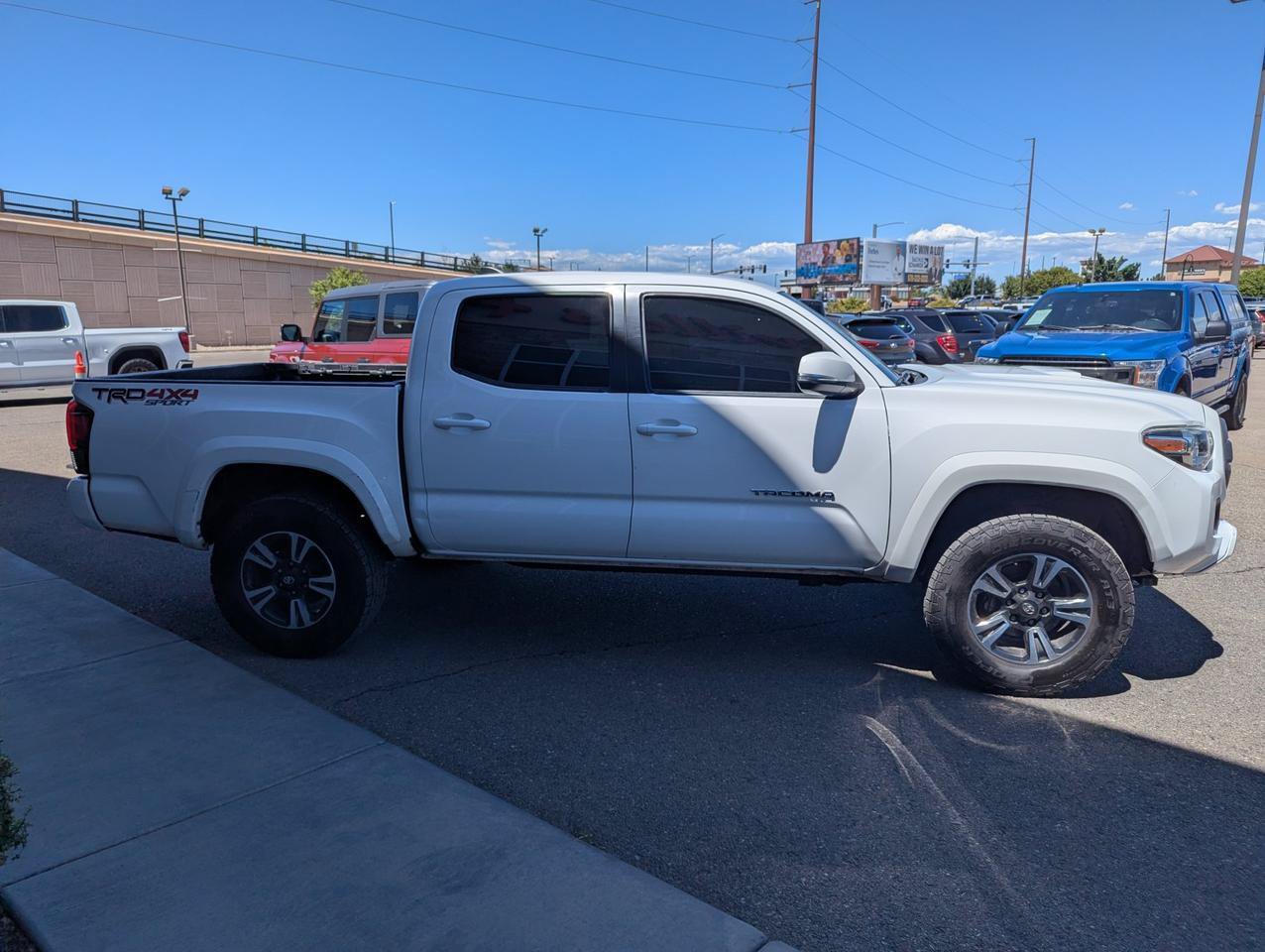 Used 2018 Toyota Tacoma TRD Sport w/ Technology Package AWD/4WD image 6