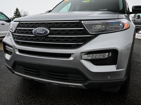 Certified 2023 Ford Explorer XLT w/ Equipment Group 202A image 11