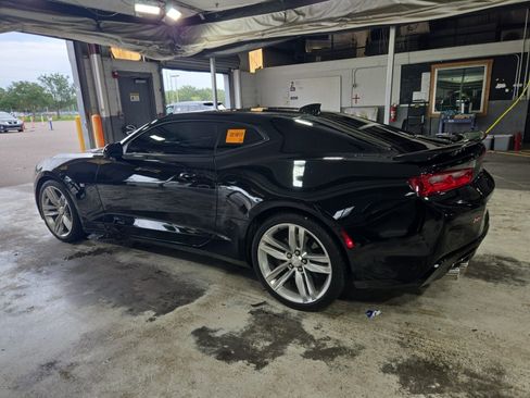 Used 2016 Chevrolet Camaro SS RWD image 13