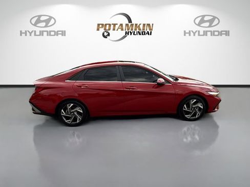 Used 2024 Hyundai Elantra Limited image 4