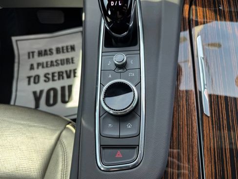 Certified 2024 Cadillac Escalade Premium Luxury w/ Performance Package AWD/4WD image 31