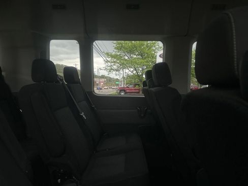 Used 2021 Ford Transit 350 XLT RWD image 12
