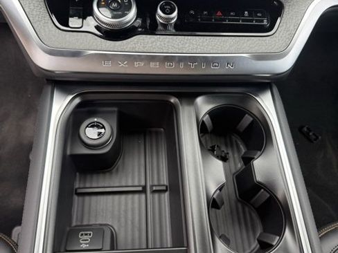 New 2026 Ford Expedition Tremor image 23