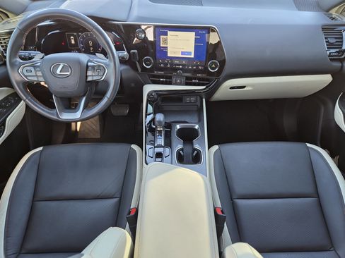 Used 2024 Lexus NX 250 FWD w/ Towing Package (2000 Lbs) image 8