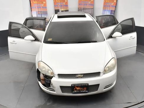 Used 2013 Chevrolet Impala LT w/ LT Sunroof Package image 10