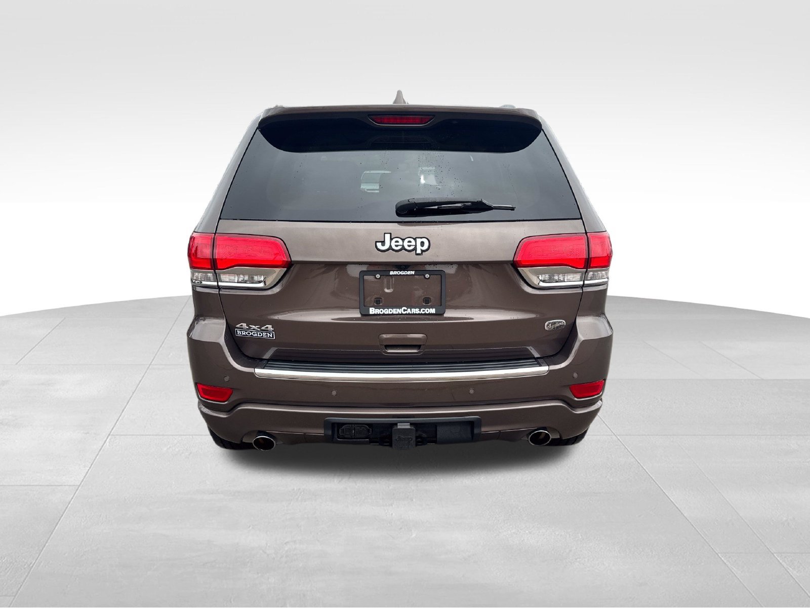 Used 2017 Jeep Grand Cherokee Overland AWD/4WD image 18