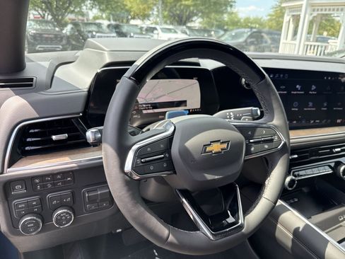 New 2026 Chevrolet Tahoe High Country AWD/4WD image 14