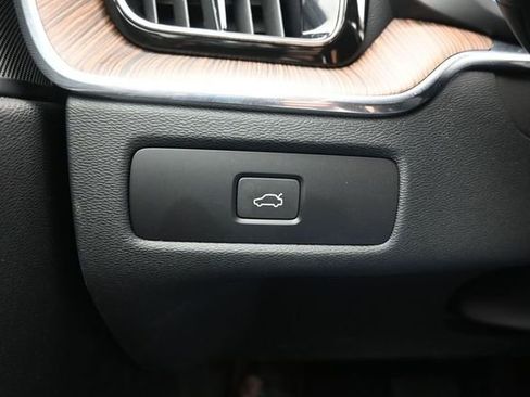 Used 2023 Volvo XC60 B5 Plus w/ Protection Package Premier FWD image 28