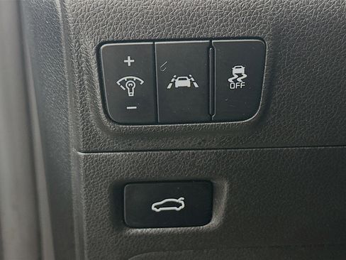 Used 2023 Kia K5 LXS image 17