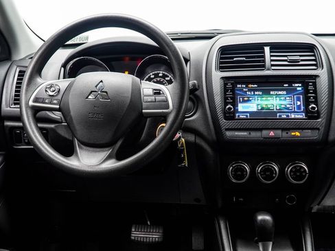 Used 2024 Mitsubishi Outlander Sport ES AWD/4WD image 17