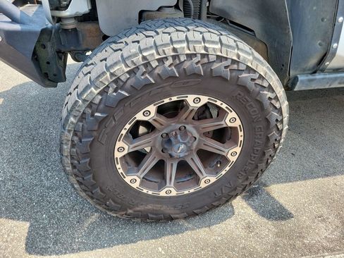 Used 2011 Jeep Wrangler Sahara AWD/4WD image 7