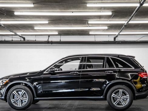 Used 2020 Mercedes-Benz GLC 300 4MATIC image 2