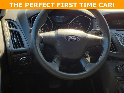 Used 2014 Ford Focus S image 8