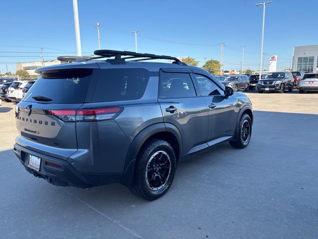 Used 2025 Nissan Pathfinder Rock Creek AWD/4WD image 3