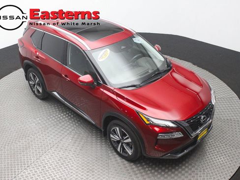 Used 2023 Nissan Rogue SL FWD image 3
