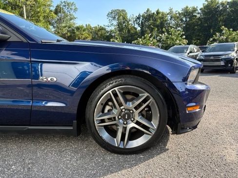 Used 2012 Ford Mustang GT Premium w/ Electronics Pkg RWD image 25
