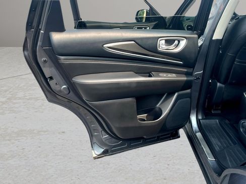 Used 2019 INFINITI QX60 Luxe w/ Essential Package image 33