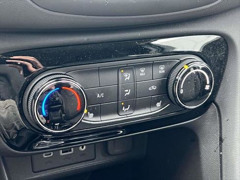 Used 2023 Buick Encore GX Preferred w/ Cold Weather Comfort Package image 30