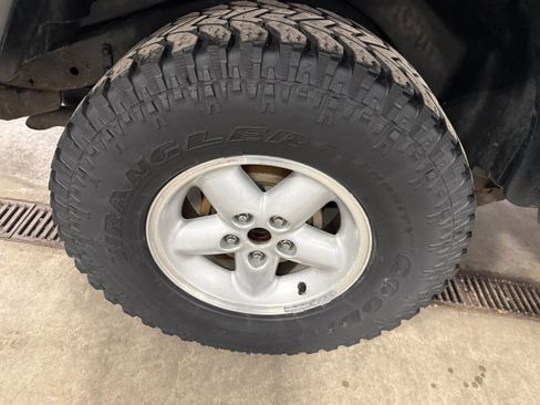 Used 2001 Jeep Wrangler Sport image 15