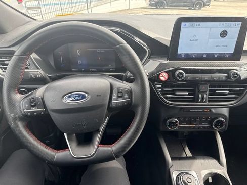 Used 2025 Ford Escape ST-Line Select AWD/4WD image 8