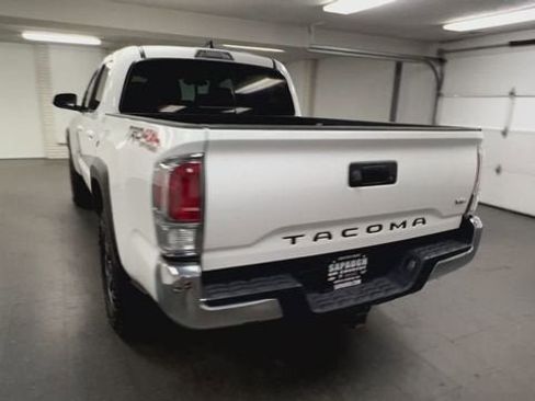 Used 2023 Toyota Tacoma TRD Off-Road image 7