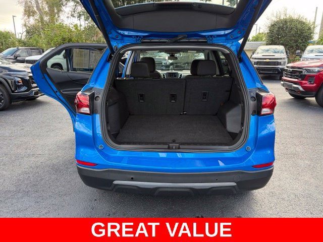 Used 2024 Chevrolet Equinox LT AWD/4WD image 16